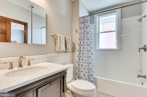 703 Taylor St, Washington DC 20017-2005 exterior