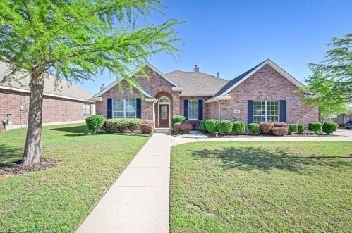 1020 Hickory Bend Ln, Fort Worth, TX 76108-6979