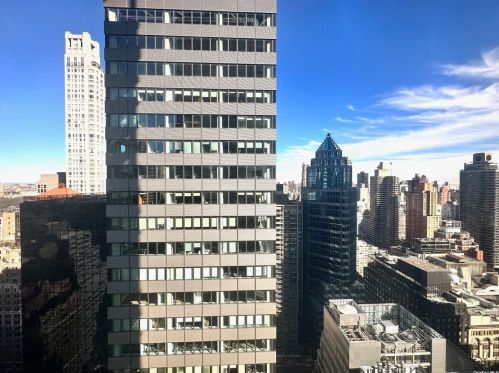 117 57th St, New York NY  10022-2002 exterior