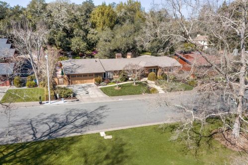 3165 Montecito Meadow Dr, Santa Rosa, CA 95404-1850