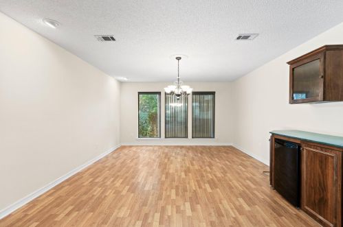 37 Walnut Ave, Shalimar FL  32579-1121 exterior