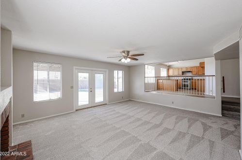 4231 Whispering Wind Dr, Glendale AZ  85310-5178 exterior