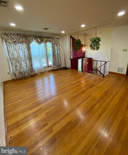 452 Biscayne Rd, Lancaster PA  17601-3049 exterior