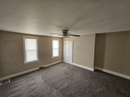 915 6th Ave, New Brighton PA  15066-1930 exterior