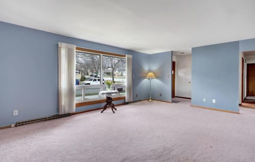 6007 47 Ave, Kenosha WI 53142-1319 exterior