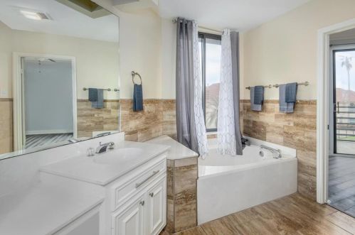 1725 Enterprise Ave, League City TX  77573-2903 exterior