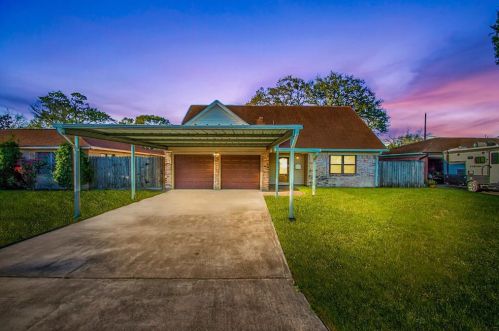 2721 Estate Dr, Deer Park, TX 77536-6001