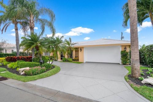 1090 Morse Blvd, West Palm Beach, FL 33404-2743