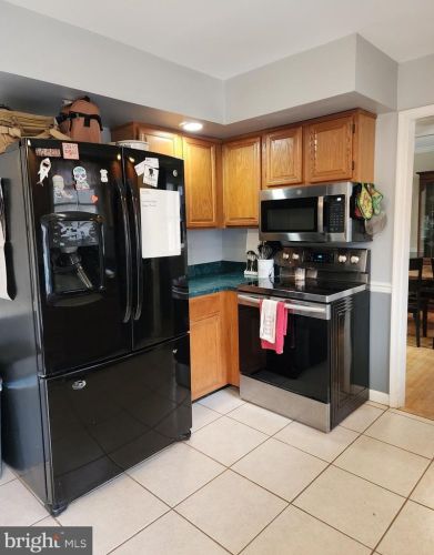 230 Forrestal Dr, Bear DE  19701-1668 exterior