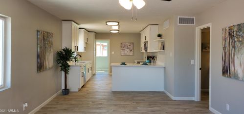 5547 State Ave, Glendale AZ  85301-1952 exterior