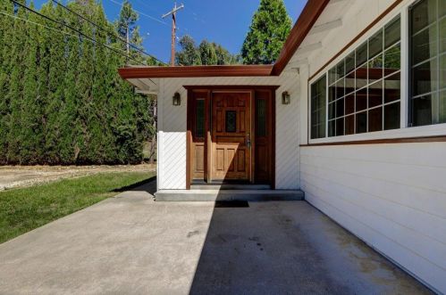 18077 Penn Valley Dr, Lake Wildwood, CA 95946-9341