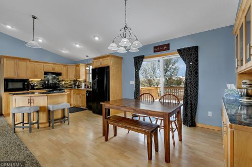 1251 Stone Ridge Rd, Sauk Rapids MN  56379-2583 exterior