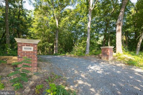 10018 Meetze Rd, Midland, VA 22728-2022