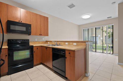 1709 Umbria St, Fort Pierce FL  34953-4667 exterior