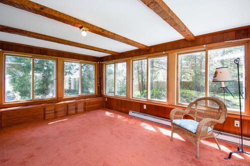 58 Notch Rd, Manchester CT  06043-7421 exterior