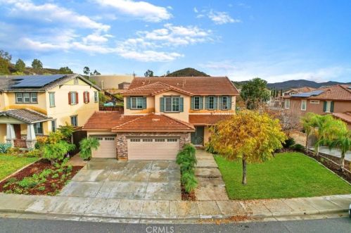 41062 Crimson Pillar Ln, Lake Elsinore CA  92532-1550 exterior