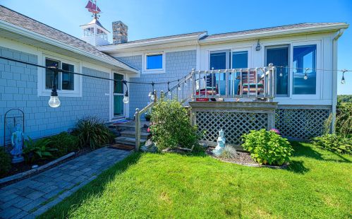 1761 Ocean Blvd, Rye NH  03870-2236 exterior