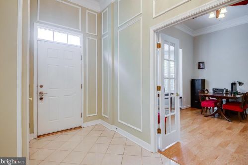 9517 Moonen Bay Ln, Bristow VA  20136-3515 exterior