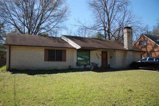 2407 Devine St, Tyler TX  75701-2439 exterior