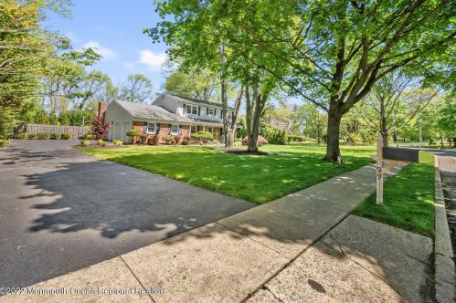 99 Leonard Ave, Leonardo NJ  07737-1538 exterior