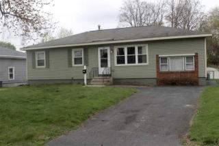 26 Crestone Rd, Albany, NY 12205-3209