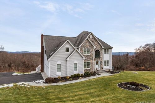 557 Upper Grassy Hill Rd, Woodbury, CT 06798-3108