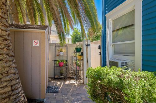 2129 B St, San Diego CA 92102-1848 exterior