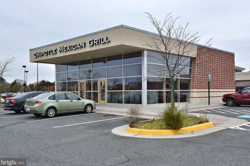 7204 Little Thames Dr, Gainesville VA  20155-4021 exterior