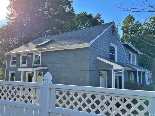 162 Main St, East Hampton CT  06424-1123 exterior