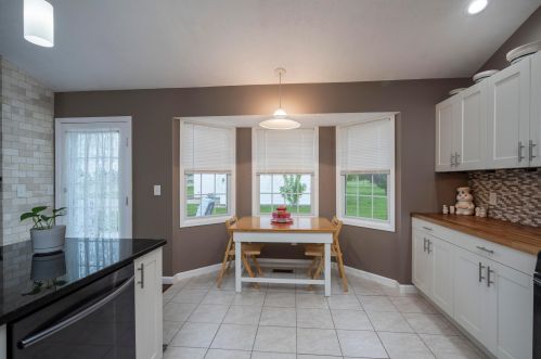 1001 Farmington Ln, Washington Ch OH  43160-8641 exterior