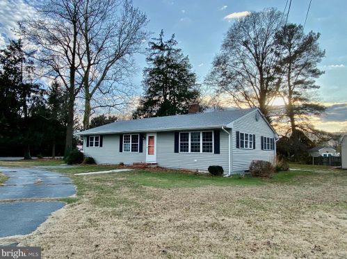 100 Sunset Ln, Slaughter Beach, DE 19963-1664