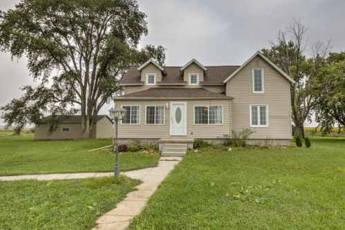 1315 212th St, Mondamin, IA 51557-4021