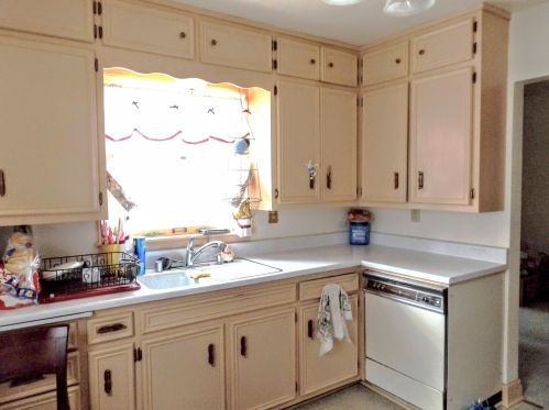 1506 Waldo Blvd, Manitowoc, WI 54220-2612