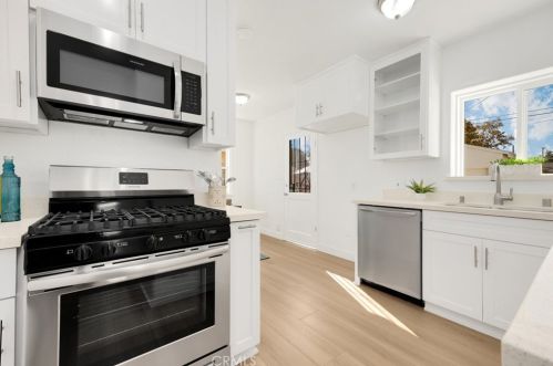 6139 Hazelbrook Ave, Lakewood CA  90712-1162 exterior