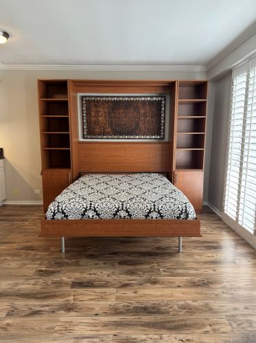 1021 Scott St, San Diego CA 92106-3048 exterior