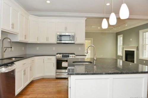 60 Brookview Cir, Bristol, CT 06010