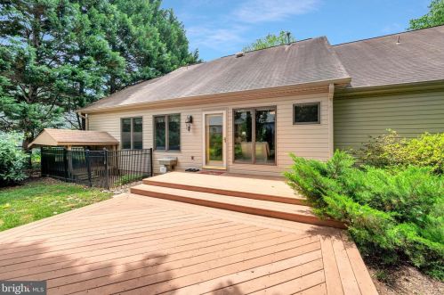 205 Pine Valley Rd, Locust Grove, VA 22508-5426