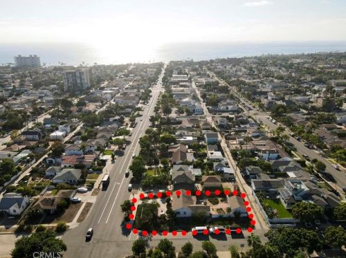 1176 Loring St, San Diego, CA 92109-1824