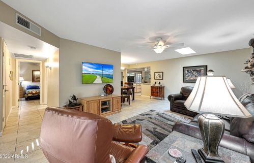 17635 99 Dr, Sun City AZ  85373-1605 exterior