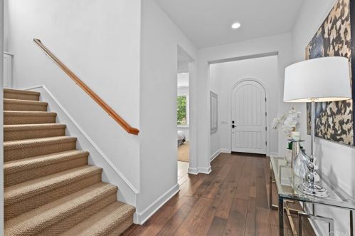 80 Hazelton, Irvine CA  92620-2189 exterior