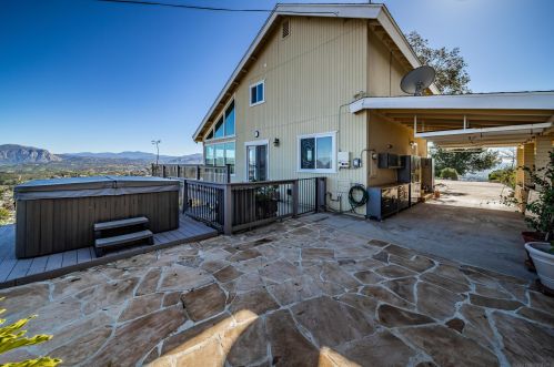 11570 Osage Trl, Lakeside CA  92040-5365 exterior