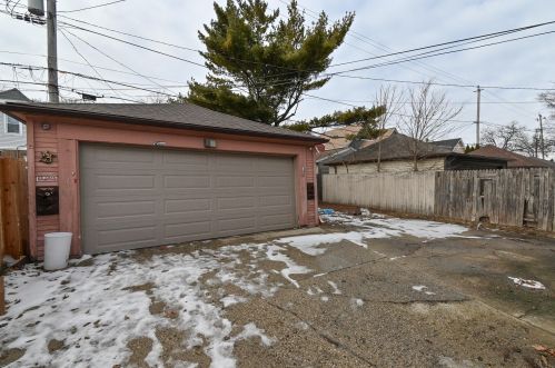 2635 60, Milwaukee WI 53219-2602 exterior