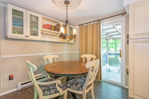 94 Fernwood Rd, Wantage NJ  07461-1013 exterior