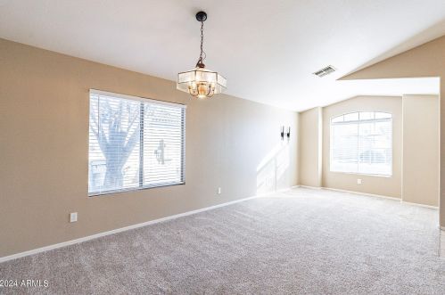16232 Mauna Loa Ln, Sun City, AZ 85379-5124