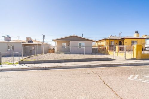 16761 Verde St, Victorville, CA 92395-3912