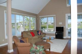 15050 Shoreline Dr, Thornville, OH 43076-8854