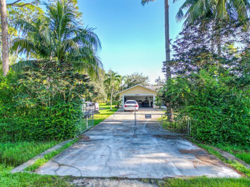 16559 81st Ln, Town Of Loxahatchee Groves, FL 33470-3033