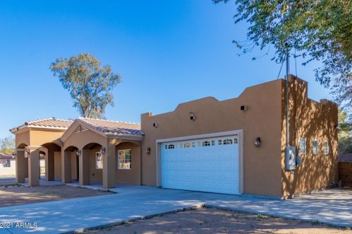 6303 65th Dr, Glendale, AZ 85301-4315