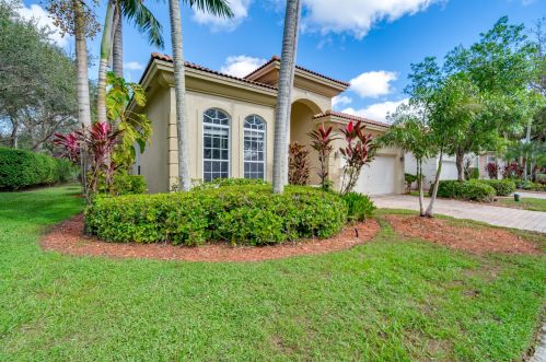 7395 19th Ct, Hollywood, FL 33024-1015