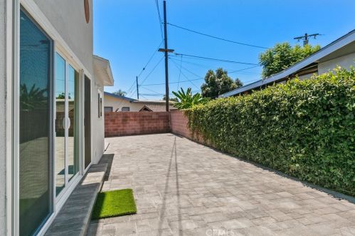 2481 Terraine Ave, Long Beach CA  90815-1963 exterior